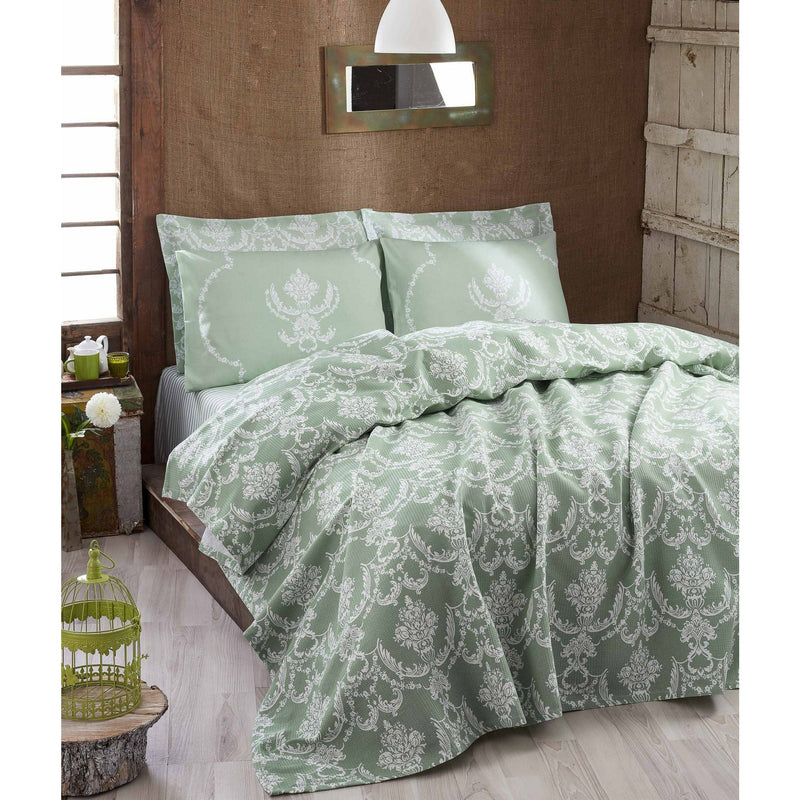 Eponj Home Cuvertura pat Pure Water Green, 200x235 cm