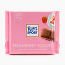 Ritter ciocolata cu lapte si crema de capsuni si iaurt, 100g