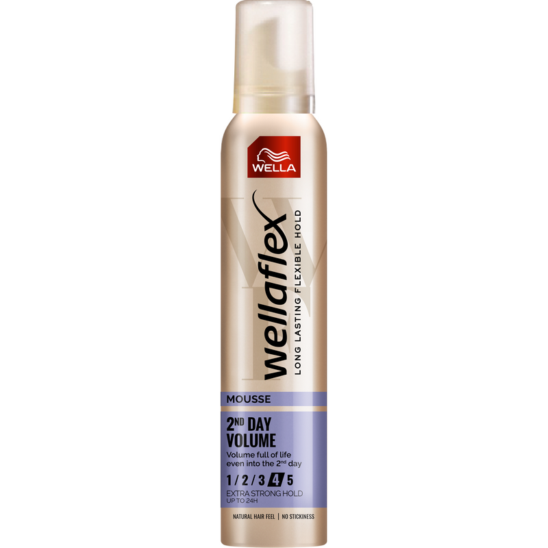 Wellaflex mousse 2day volume 4-extra strong fixare. 200ml