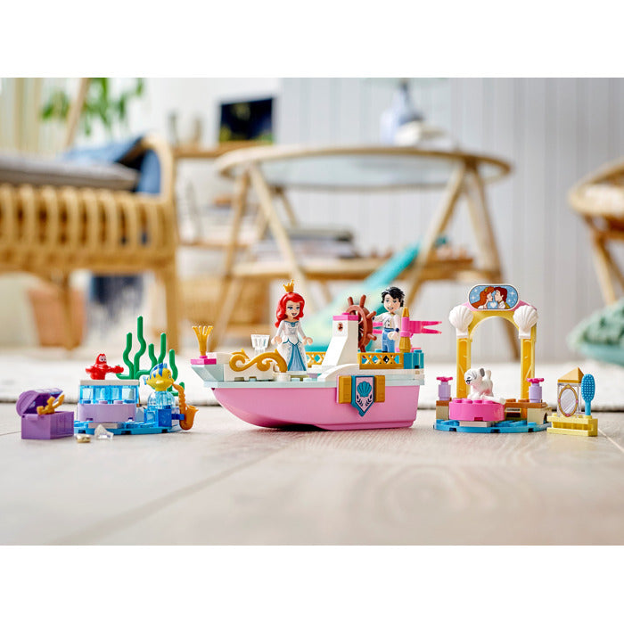 Lego Disney Princess: Barcuta de sarbatoare a lui Ariel 43191